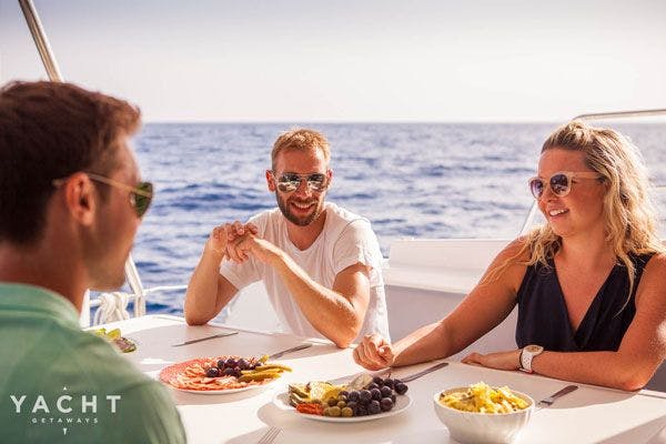 Greece sailing holidays - Chow down on local food