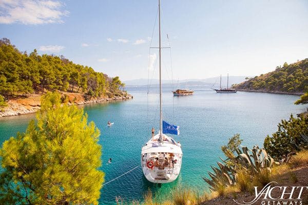 Activities for a sailing holiday in Croatia - Visit a quiet bay