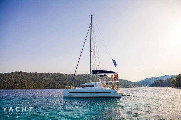 Sailing holidays to Croatia - See turquoise waters and dive in