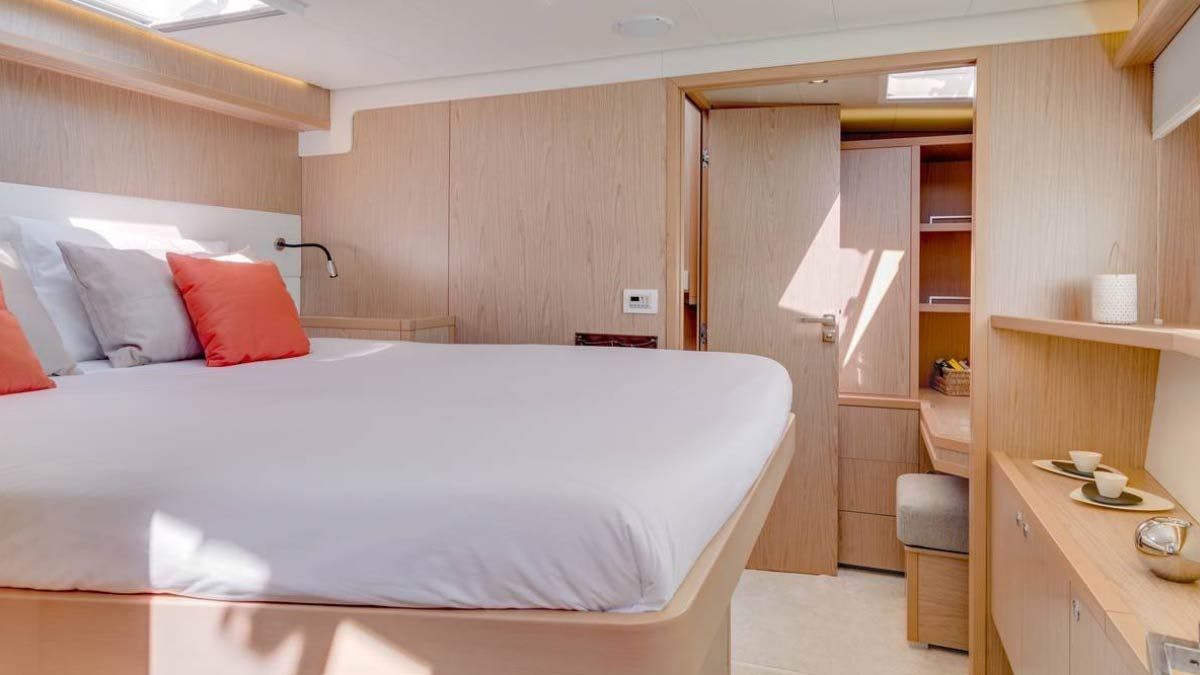 Prestige catamaran King cabin with ensuite