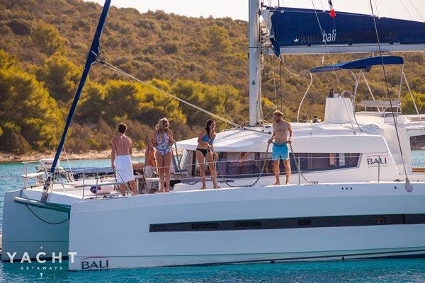 Sailing getaways to the best Greek islands around - Make your trip special