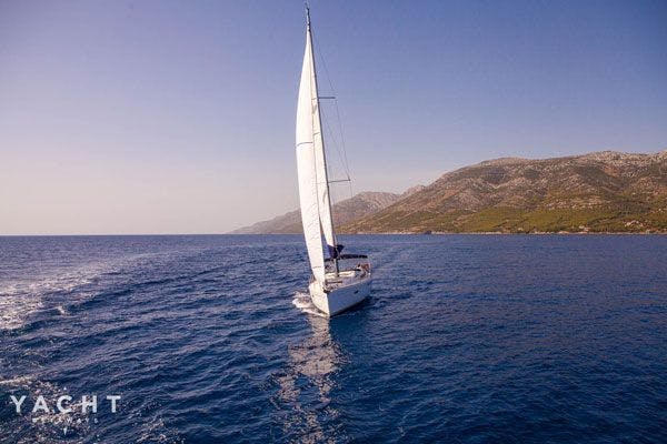 Sailing Greece - Seeing sights in style