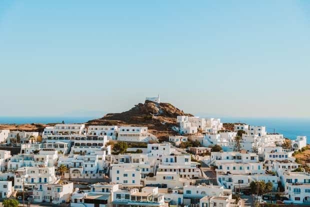 Picture of white village on Greek island of Naoussa