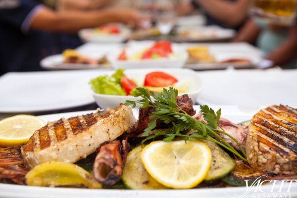 Croatian cuisine - Tuna steak meal