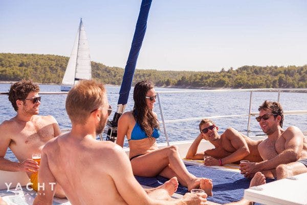 Book a Croatia sailing getaway - Explore the mainland and chill out on deck